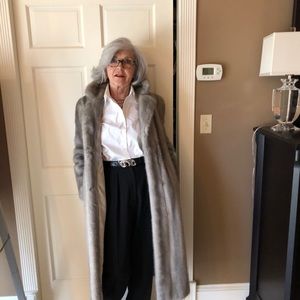 Rare Blue Tipped White Mink